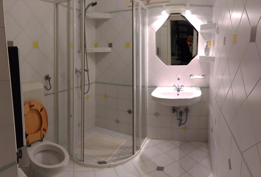 Napsugar Vendeghaziko Apartment Oroshaza Bagian luar foto